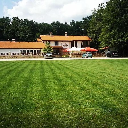 Izvor Hotel "Изворъ" Shipot Eksteriør bilde