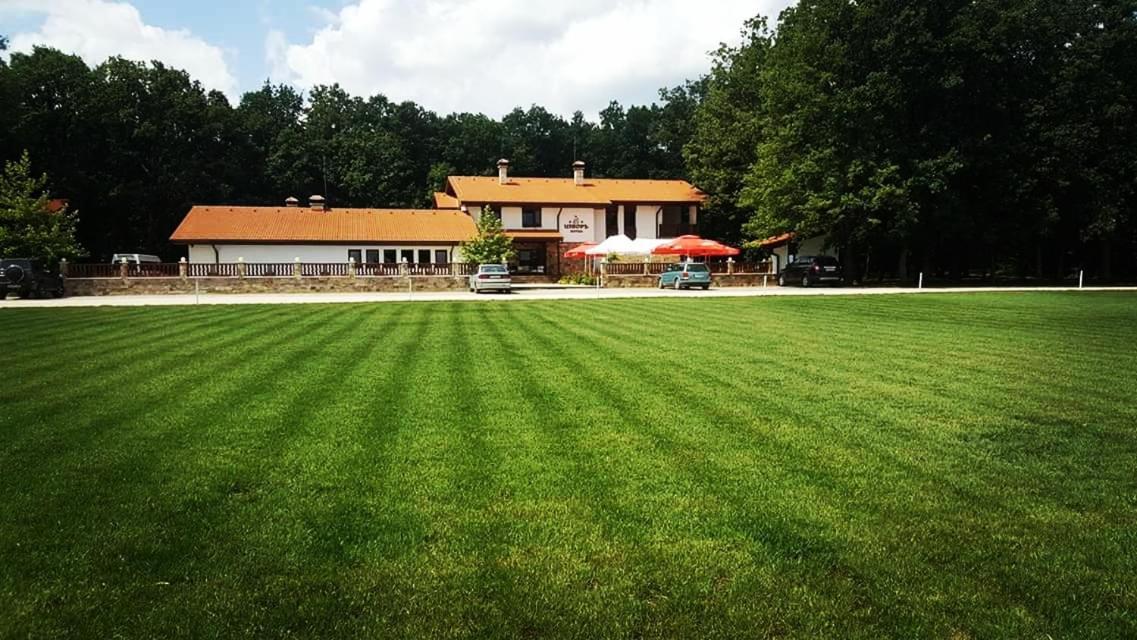 Izvor Hotel "Изворъ" Shipot Eksteriør bilde